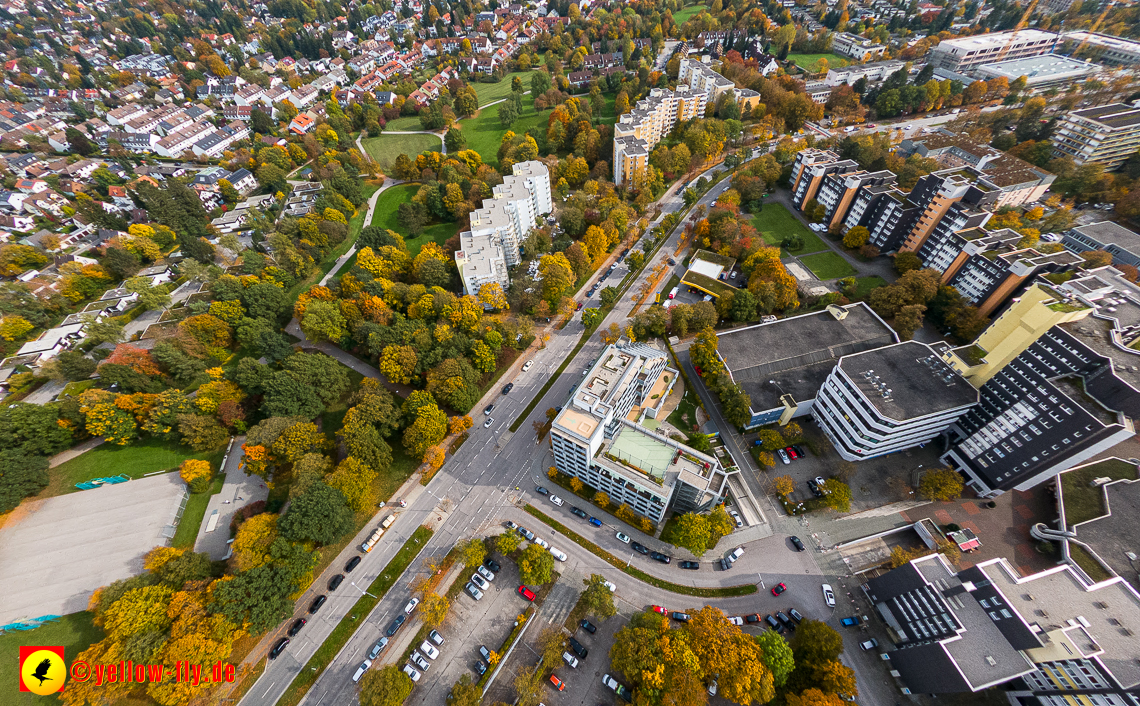 13.10.2022 - Marx-Zenrtum am Karl-Marx-Ring in Neuperlach